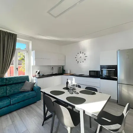 Belvedere 229 Lakeview Apartment *